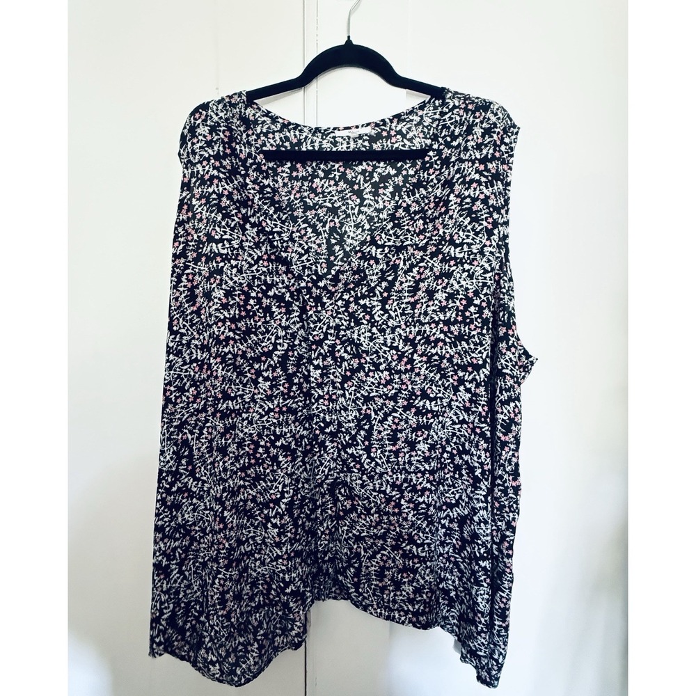 Milano Woman 2X Black Floral Blouse Pink Ditsy Print Sleeveless Plus Size Top
